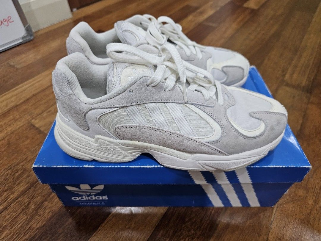 Womens yung 1 og hot sale shoes