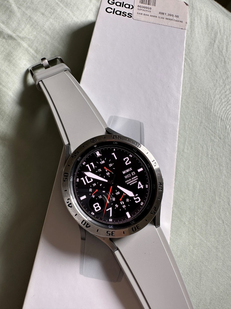 Samsung Galaxy Watch 4 Classic Bluetooth 46 mm (Silver), Mobile Phones & Gadgets, Wearables