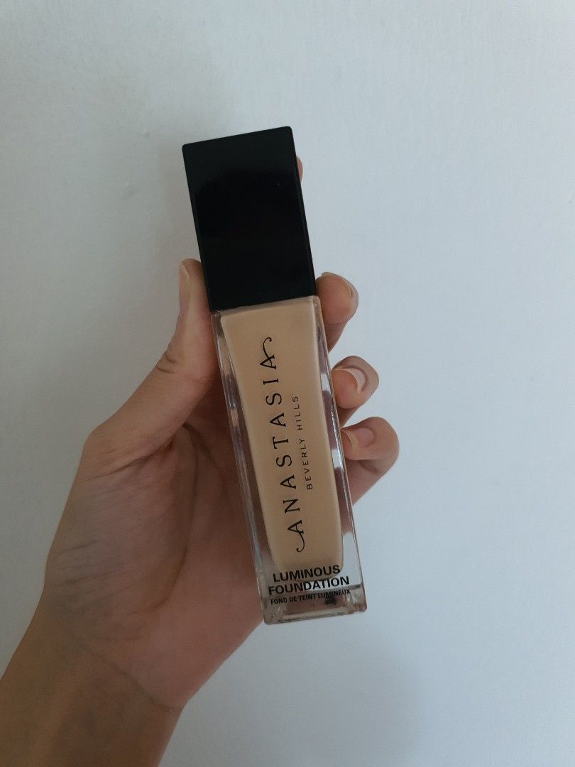 Anastasia foundation, Beauty & Personal Care, Face, Makeup on Carousell