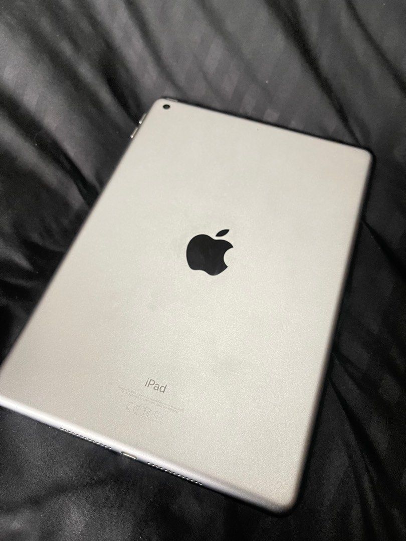 APPLE IPAD 6TH GEN 32GB (Category: iPad) located in Manila. Submitted by patrice29 (Listing ID 1250649456, Image 2). Description: .