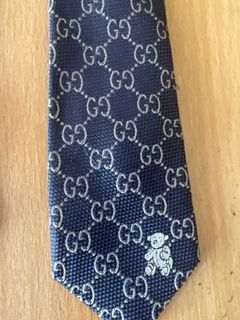 (Category: ) located in . Submitted by Paris_Fashion (Listing ID 1250652132, Image 1). Description: .