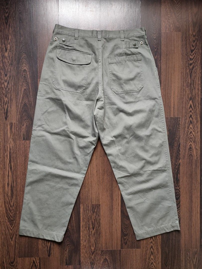 BEAMS PLUS JAPAN | Mil Utility Trouser Pants (Category: Trousers) located in Cebu City. Submitted by denimholic (Listing ID 1250569579, Image 2). Description: 🇯🇵 Authentic Preloved Beams Plus Japan Pants ▫️SIZE : XL W31-32in / L30in (Loose Fit) ▫️Japan Fabric, Fatigue Olive Green, Utility ▫️9.0 / 10 excellent condition ▫️Made in Japan.