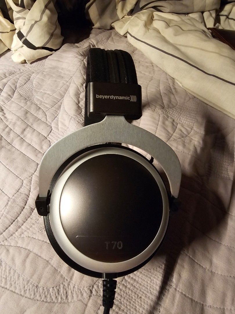 Beyerdynamic t70 clearance