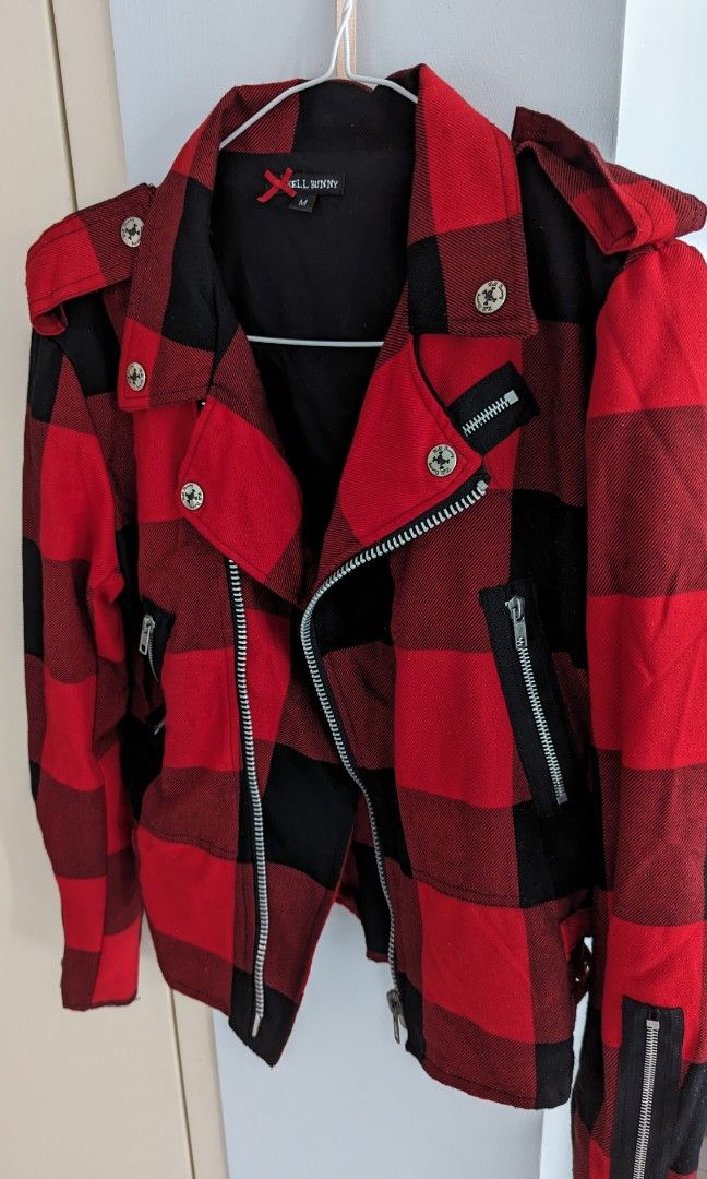 Red and black outlet jacket womens