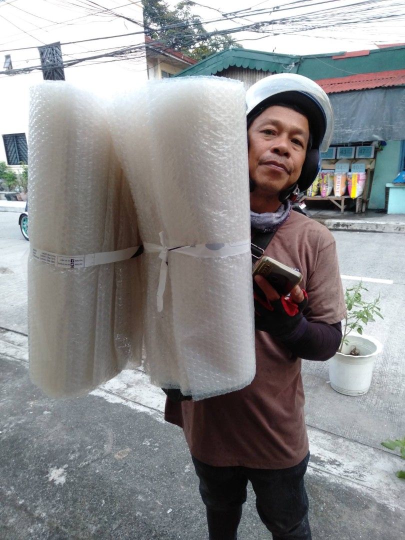 Bubble Wrap Clear (Category: Craft Supplies & Tools) located in Quezon City. Submitted by mf143 (Listing ID 1250569758, Image 1). Description: Available 20x10m- 100 40x10m- 150 Pick up Loc: Proj 7 QC.