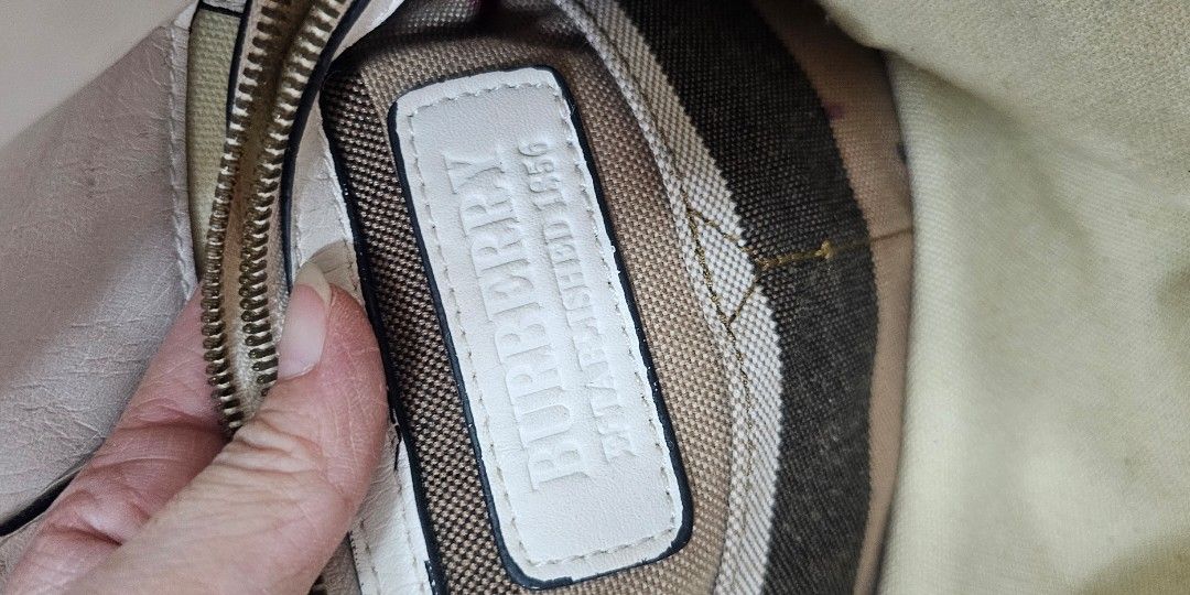 Burberry online bag tag