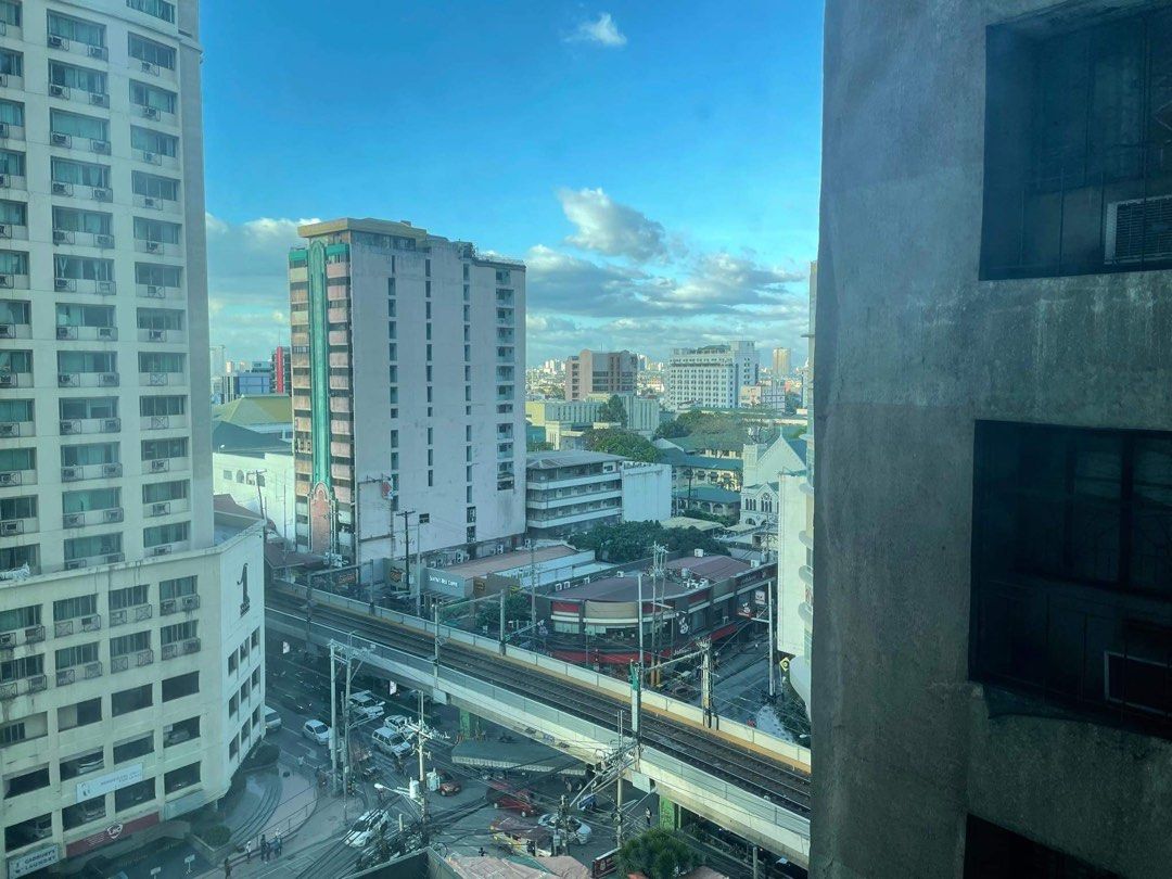 burgundy west bay tower condo in vito cruz manila near lasalle taft