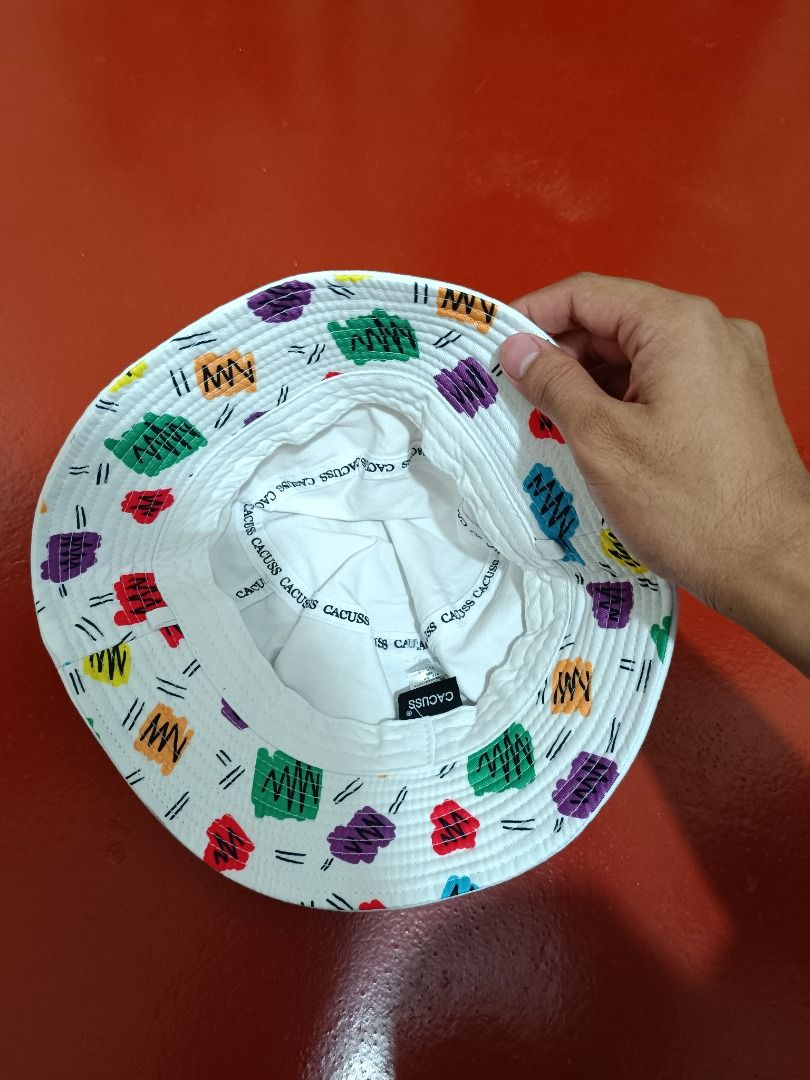 CACUSS White Printed Bucket Hat Men s Fashion Watches
