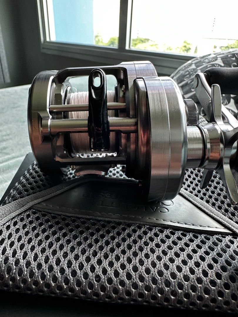 Moulinet Casting Shimano Calcutta Conquest DC 100HG - Occasion Bon état - Pour Pêche En Eau Douce - Droitière - Avec Boîte Et Pochette