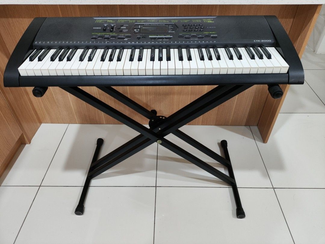 カシオ電子ピアノ CTK-2000 - 器材