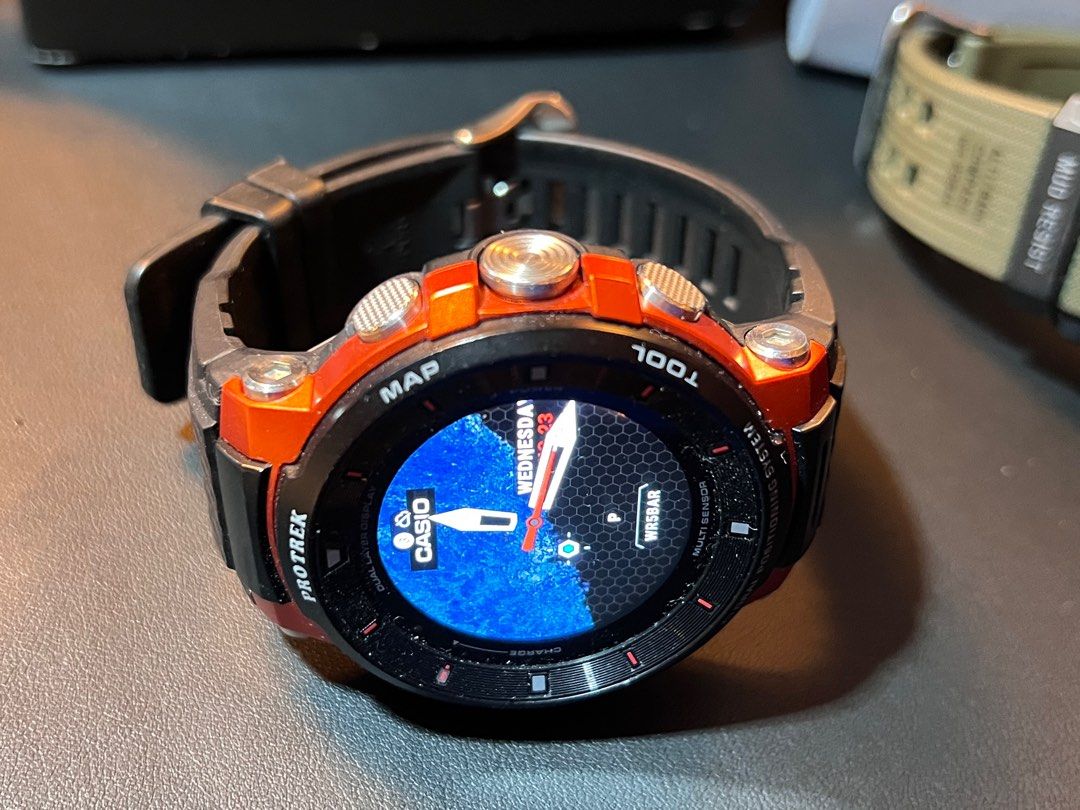 Casio suunto top