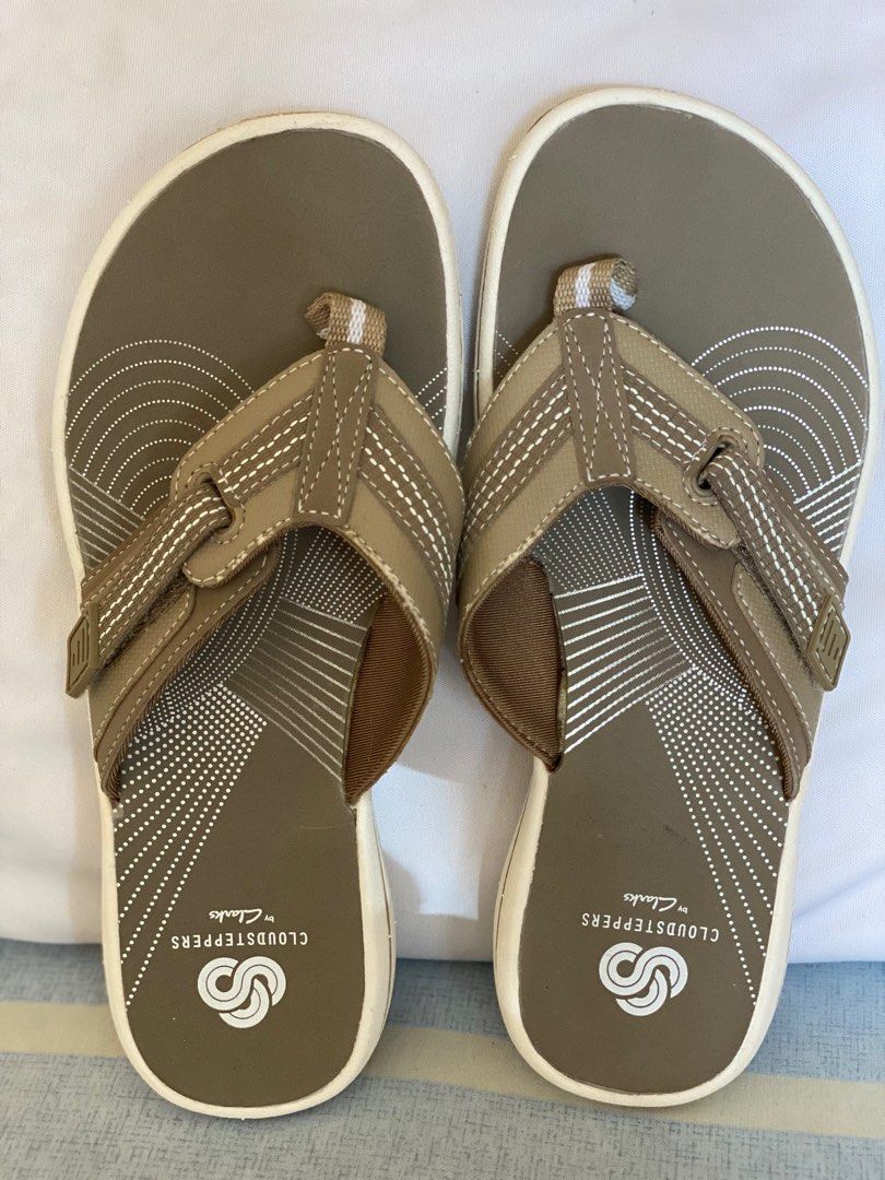 Clarks store sale slippers