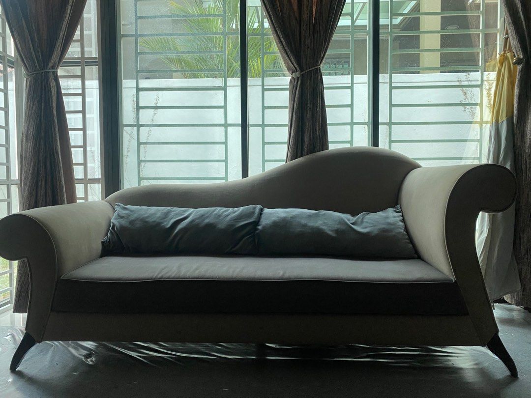 Cleopatra sofa long sofa