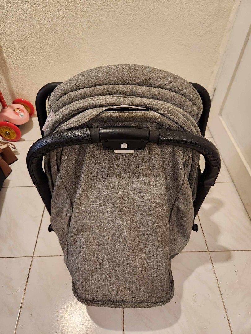 Cybex Gold Eezy S Twist (Category: Strollers) located in Quezon City. Submitted by timryl (Listing ID 1250718921, Image 3). Description: Stroller of my first and only daughter born during the pandemic. Used it only for hospital check-ups. Stored na lang, I think the last time we used it was back in 2021. She is 3 now and likes to walk. We also have another travel stroller kaya we need to let go of this na. Perfect for newborn kasi it can be facin