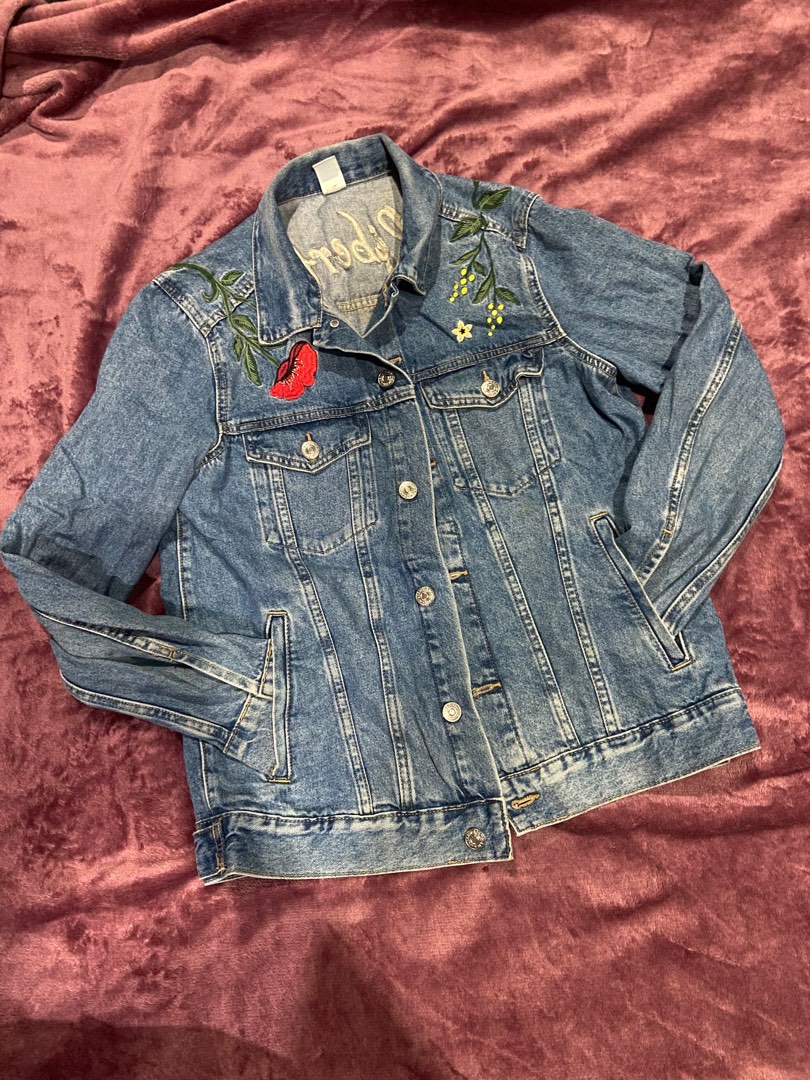 Louis Vuitton Denim Jacket for Ladies In mint condition Good as new Size  40, Women's Fashion, Coats, Jackets and Outerwear on Carousell