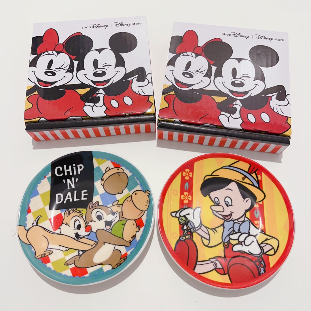 4 PIN SET - CHIP DALE， PINNOCHIO， MINNIE， DONALD STATUE - 4 PIN