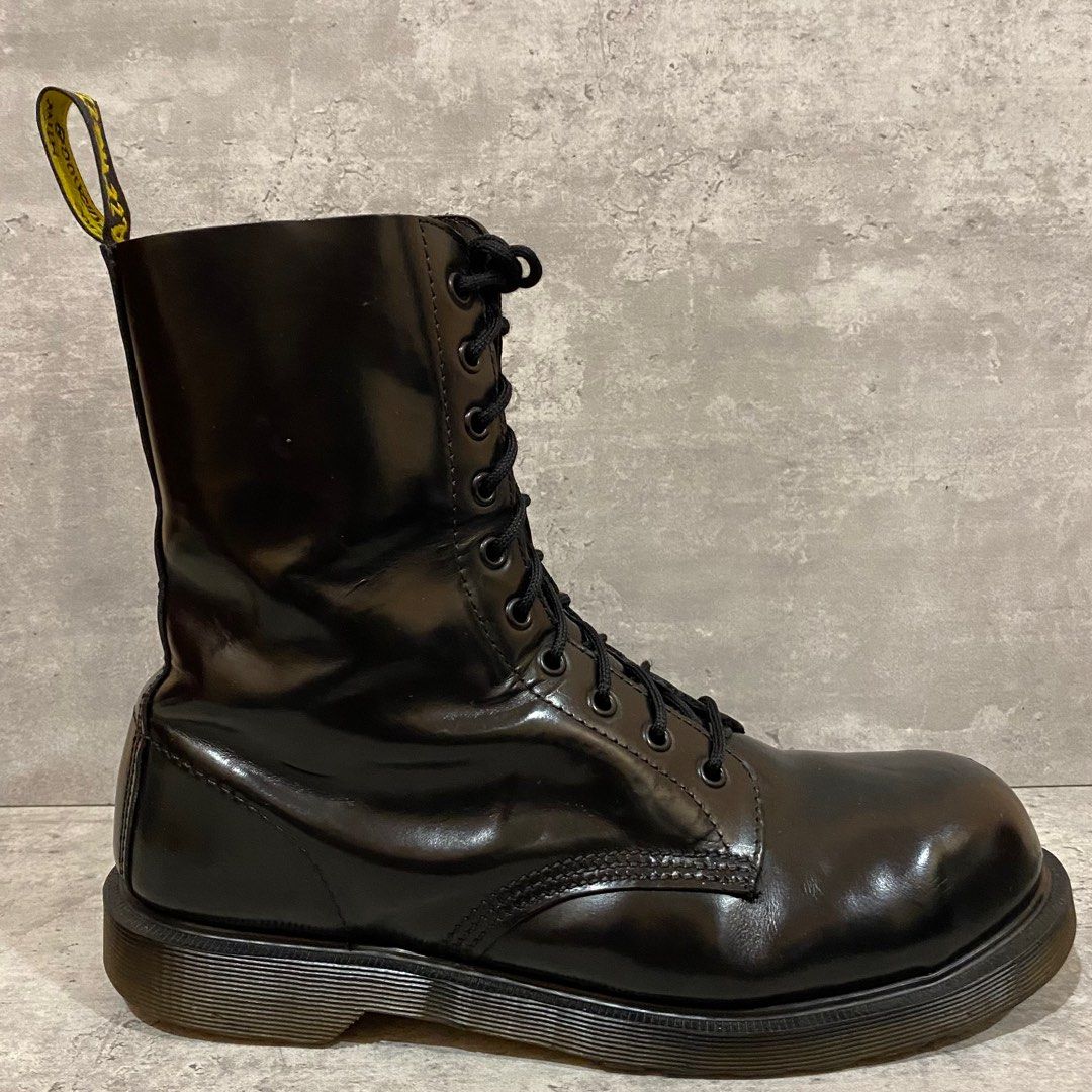 Dr martens england steel toe 10 hole shoes size 9uk Men s Fashion