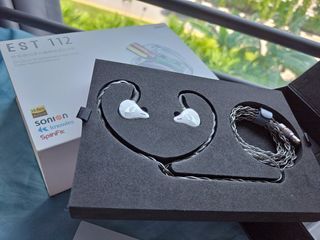 Dunu EST 112 1/DD + 1/BA + 2/EST IEM