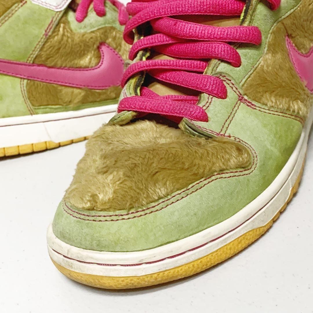 NIKE DUNK SB MID MAMA BEAR PREMIUM THREE BEARS MEDICOM TOY BE
