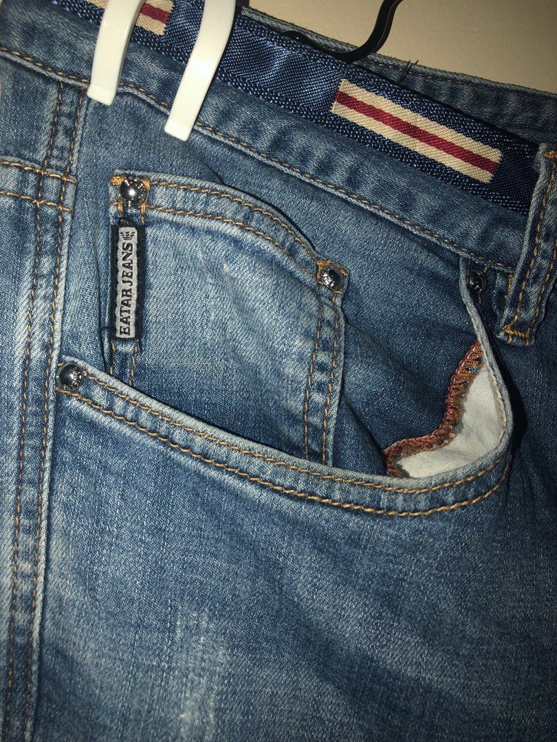 EMPORIO ARMANI JEANS, Men's Fashion, Bottoms, Jeans on Carousell