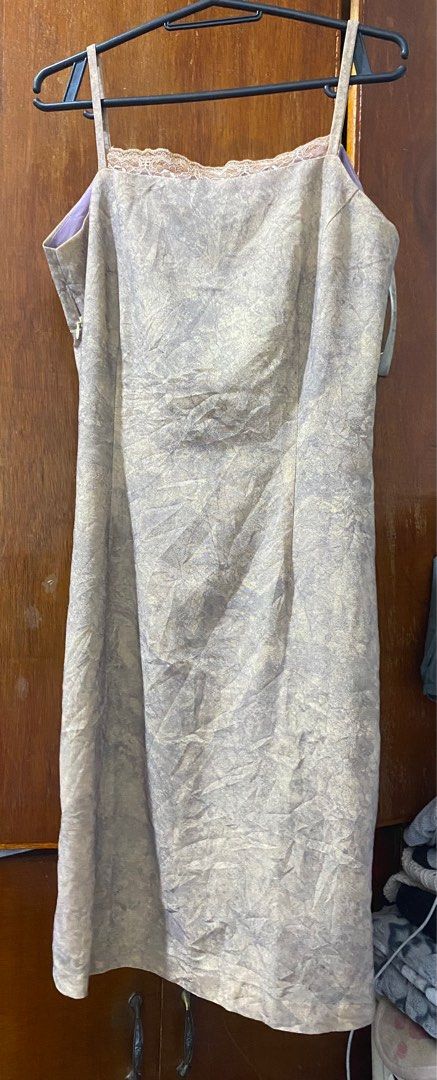 Fitted dress (Category: Dresses) located in Taguig. Submitted by triaa_ (Listing ID 1250668394, Image 1). Description: .