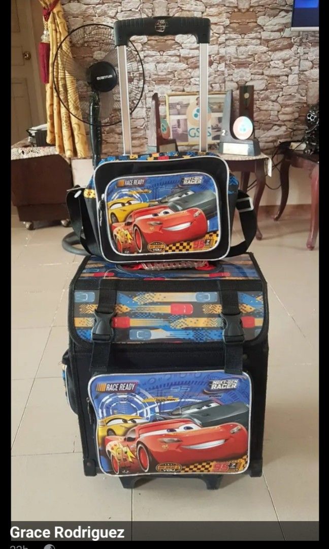 FS pre love!! original mc queen trolley bag Bought in sm dept.sore on