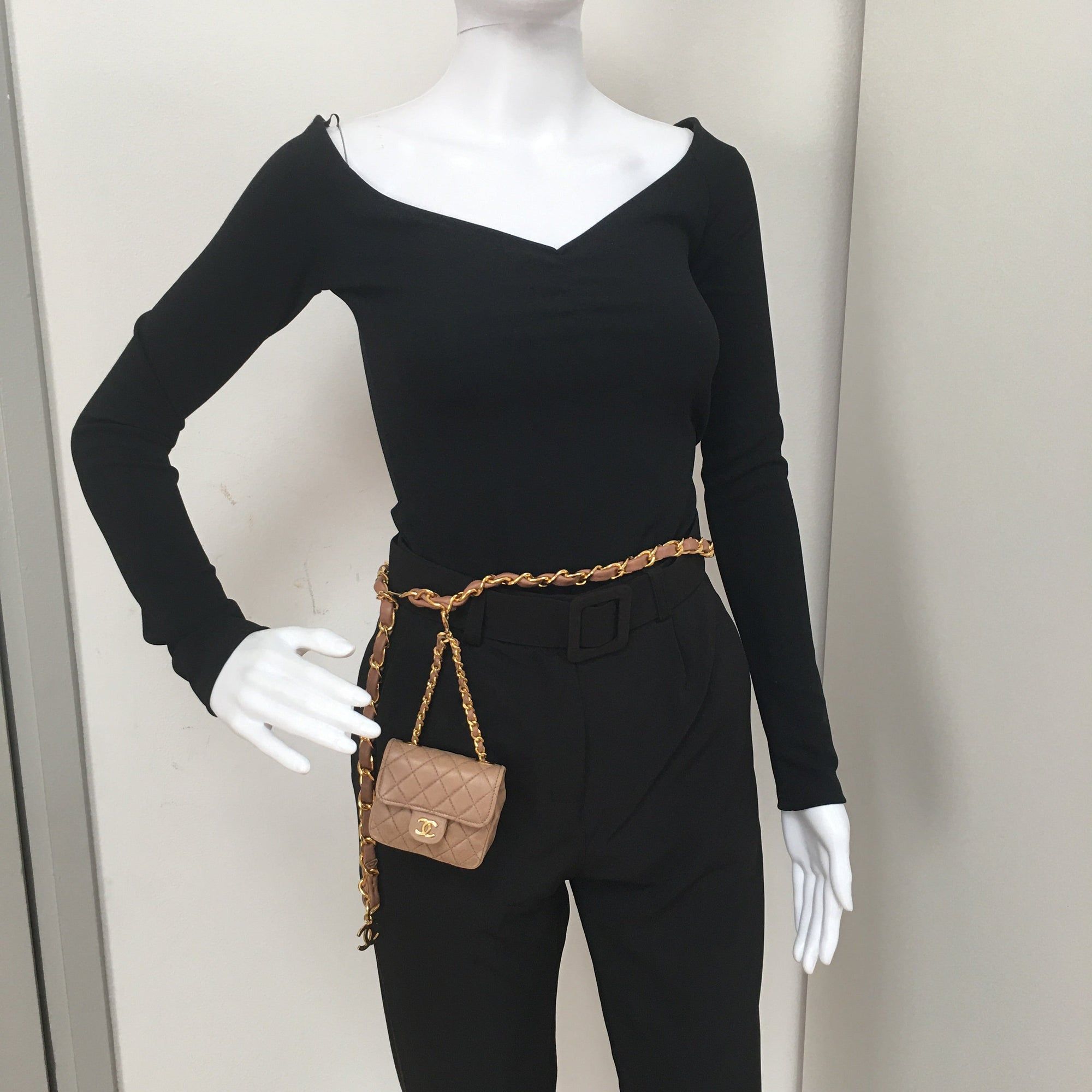 Chain discount belt purse
