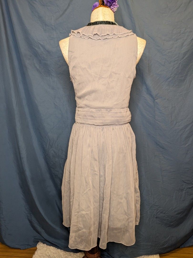 Grey chiffon formal dress (Category: Dresses) located in Makati City. Submitted by itemsonsale.itemsonsale (Listing ID 1250710650, Image 3). Description: .