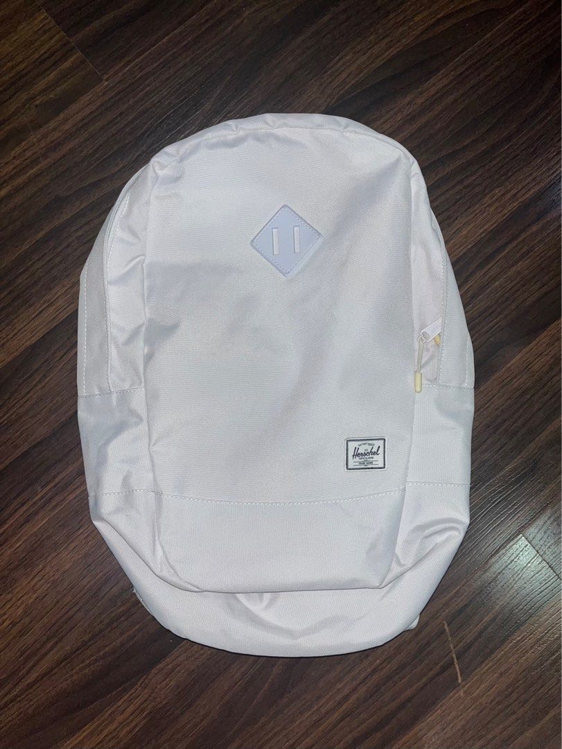 Herschel Backpack White (Category: Backpacks) located in Quezon City. Submitted by maxeny (Listing ID 1250696849, Image 1). Description: White Herschel Backpack - used only a few times - still clean and no damage PAYMENT: GCASH/MAYA SHIPPING: J&T /GRAB Dm for more inquiries ☺️.