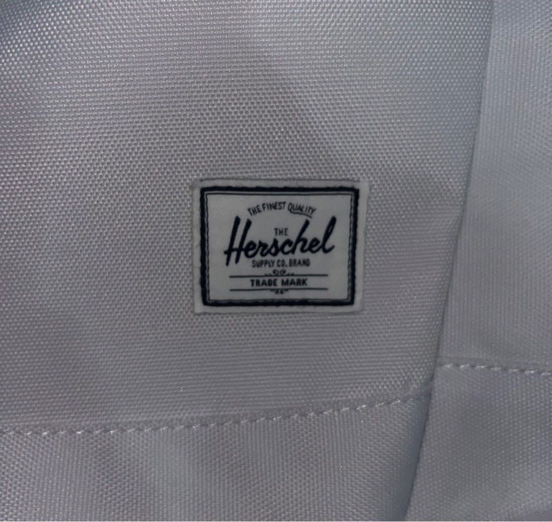 Herschel Backpack White (Category: Backpacks) located in Quezon City. Submitted by maxeny (Listing ID 1250696849, Image 2). Description: White Herschel Backpack - used only a few times - still clean and no damage PAYMENT: GCASH/MAYA SHIPPING: J&T /GRAB Dm for more inquiries ☺️.
