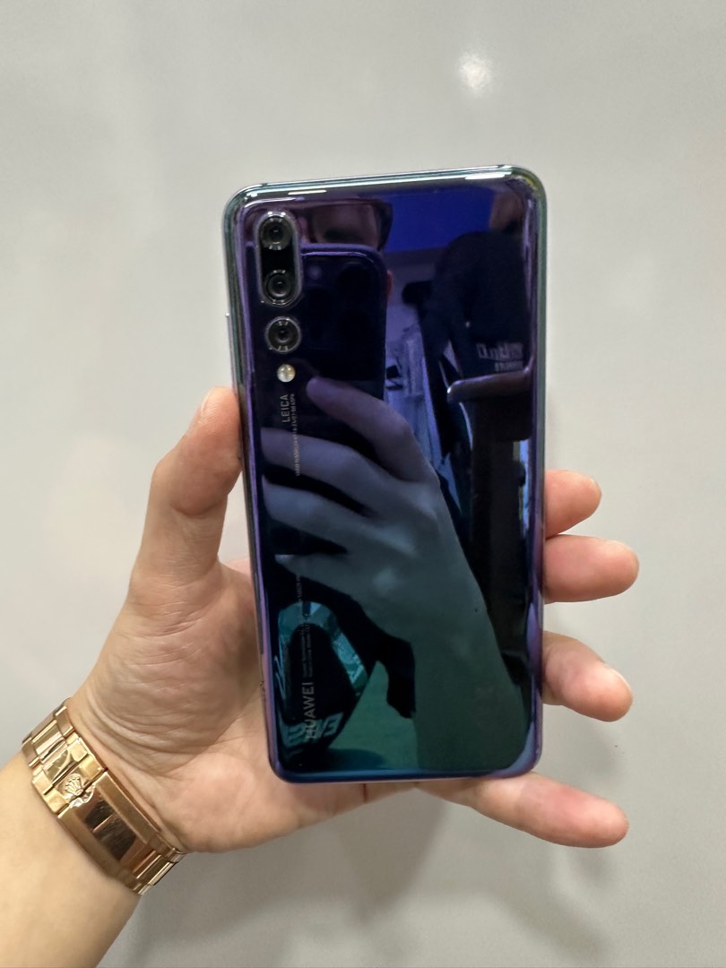 Watch for huawei p20 pro top