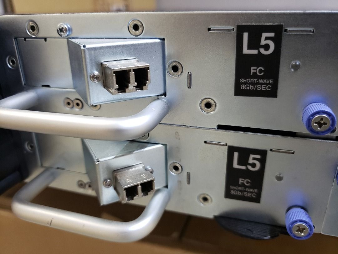 IBM 3573L2U TS3100 Tape Library with 2 L5 Drives, 電腦＆科技, 商務用科技產品