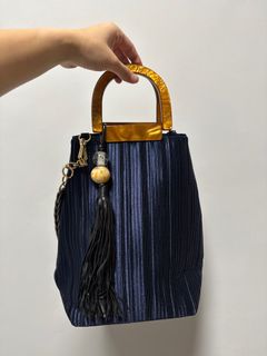 （分類：）位於 。 由 em0304 提交（商品編號 1250725989，圖片 1）。簡介： 。