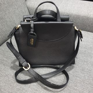 PREORDER) KATE SPADE STACI LITTLE MOON CROSSBODY, Women's Fashion, Bags &  Wallets, Cross-body Bags on Carousell