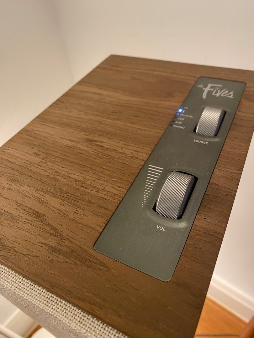 Klipsch The Fives + Kanto speaker stands, 音響器材, Soundbar、揚聲器、藍牙喇叭、耳擴