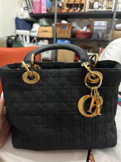（分類：）位於 。 由 ysabelly 提交（商品編號 1250640845，圖片 1）。簡介： 。