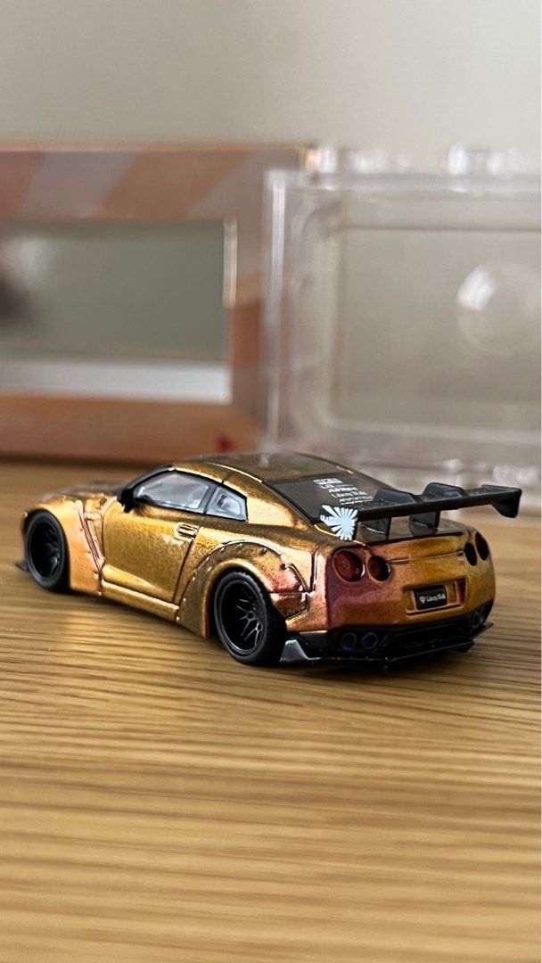 Mini GT - LB Works Nissan GT-R R35 Type I - Magic Bronze, Hong