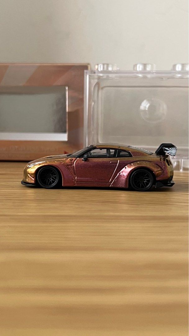 Mini GT - LB Works Nissan GT-R R35 Type I - Magic Bronze, Hong