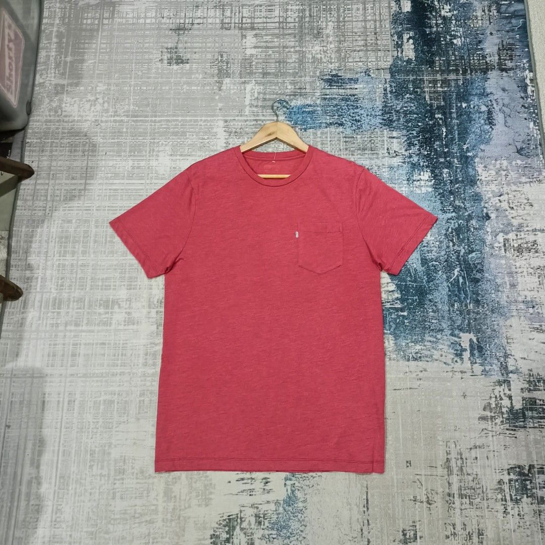 Levis Sunset Pocket Tee Men s Fashion Tops Sets Tshirts