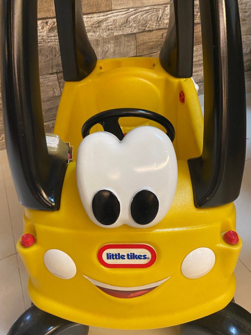 Cozy top coupe taxi