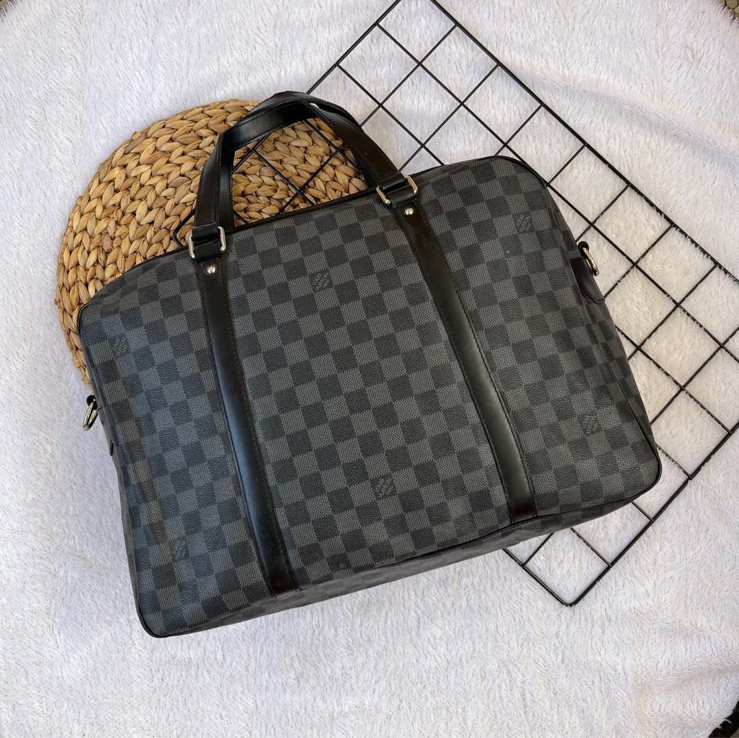 tas louis vuitton pria, Fesyen Wanita, Tas & Dompet di Carousell