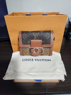 LNIB LV Louis Vuitton Bumbag Dauphine