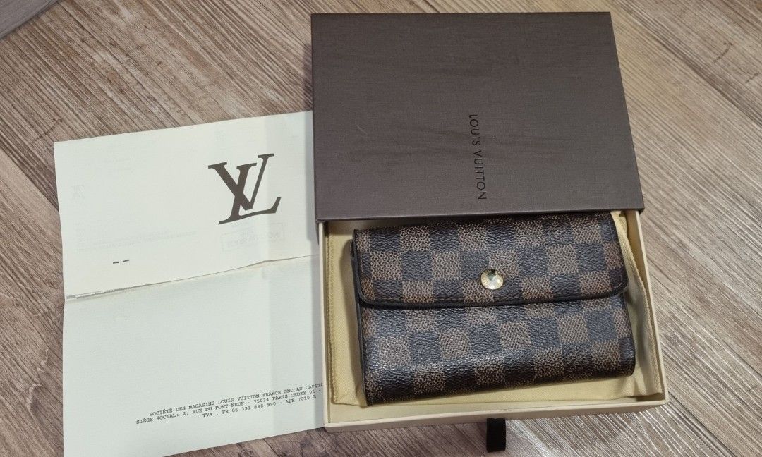 LV Alexandra wallet in Damier, Women's Fashion, Bags u0026 Wallets, Wallets u0026  Card Holders on Carousell