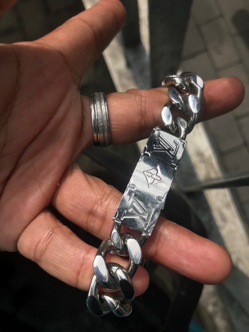 Lv bracelet silver, Barang Yang Dicari di Carousell