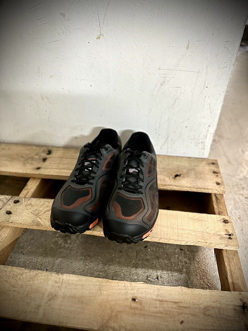 RED WING 6338 MEN S SAFETY TOE ATHLETIC WORK SHOE Men s Fashion