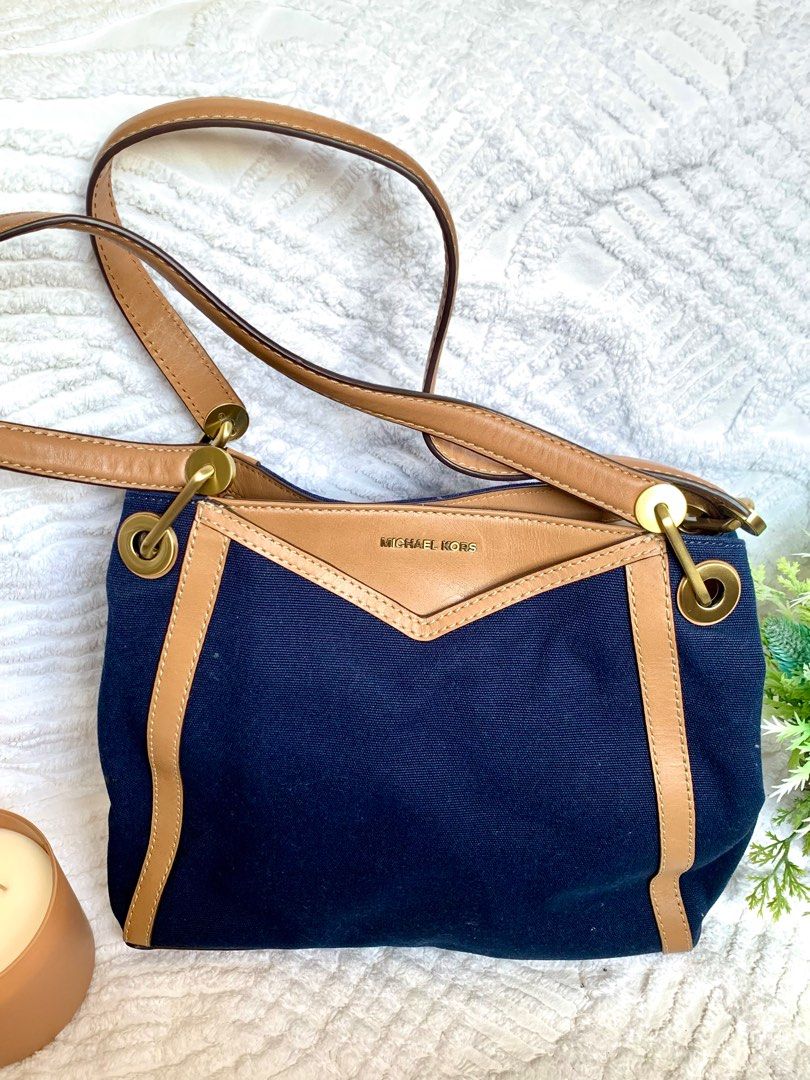 MICHAEL KORS Raven Pocket Shoulder Bag