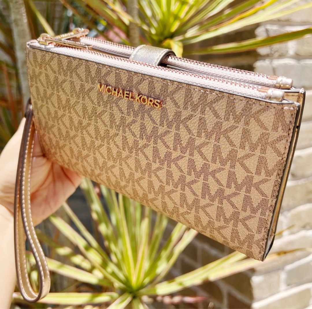 Mk jet set travel double zip store wristlet