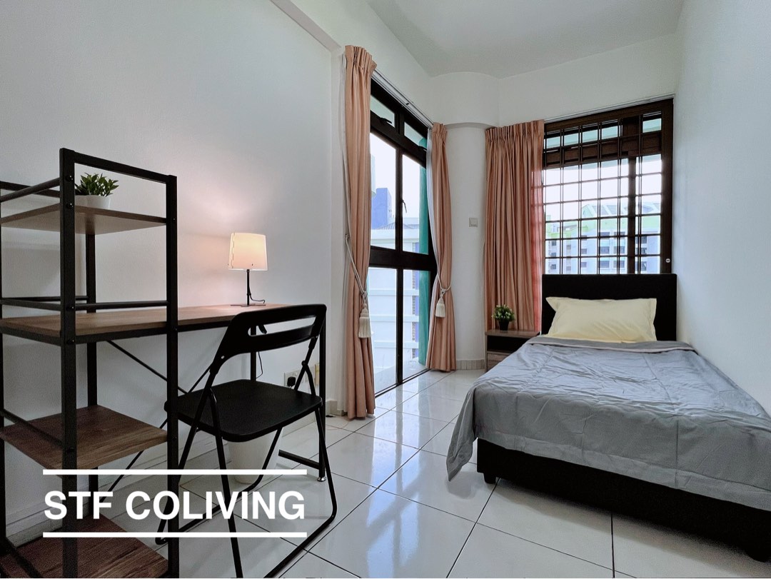 (Near MRT) Common rooms for rent The Tanamera near Changi, Simei
