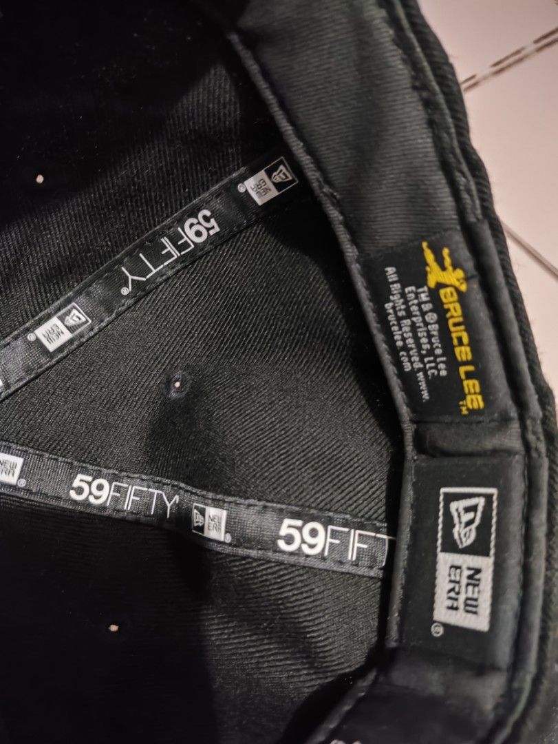 New era x Bruce Lee Hat 7 1/8 (Category: Caps & Hats) located in Manila. Submitted by yabb25 (Listing ID 1250613067, Image 3). Description: very good condition nadisplay lang.