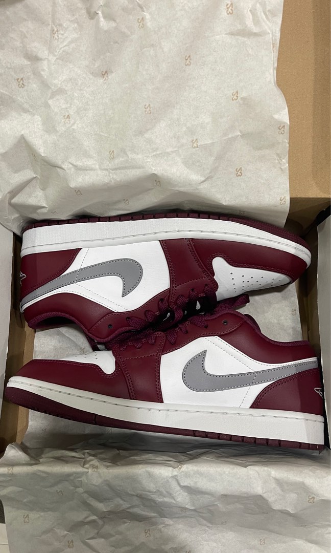 Nike air jordan best sale 1 low shoe